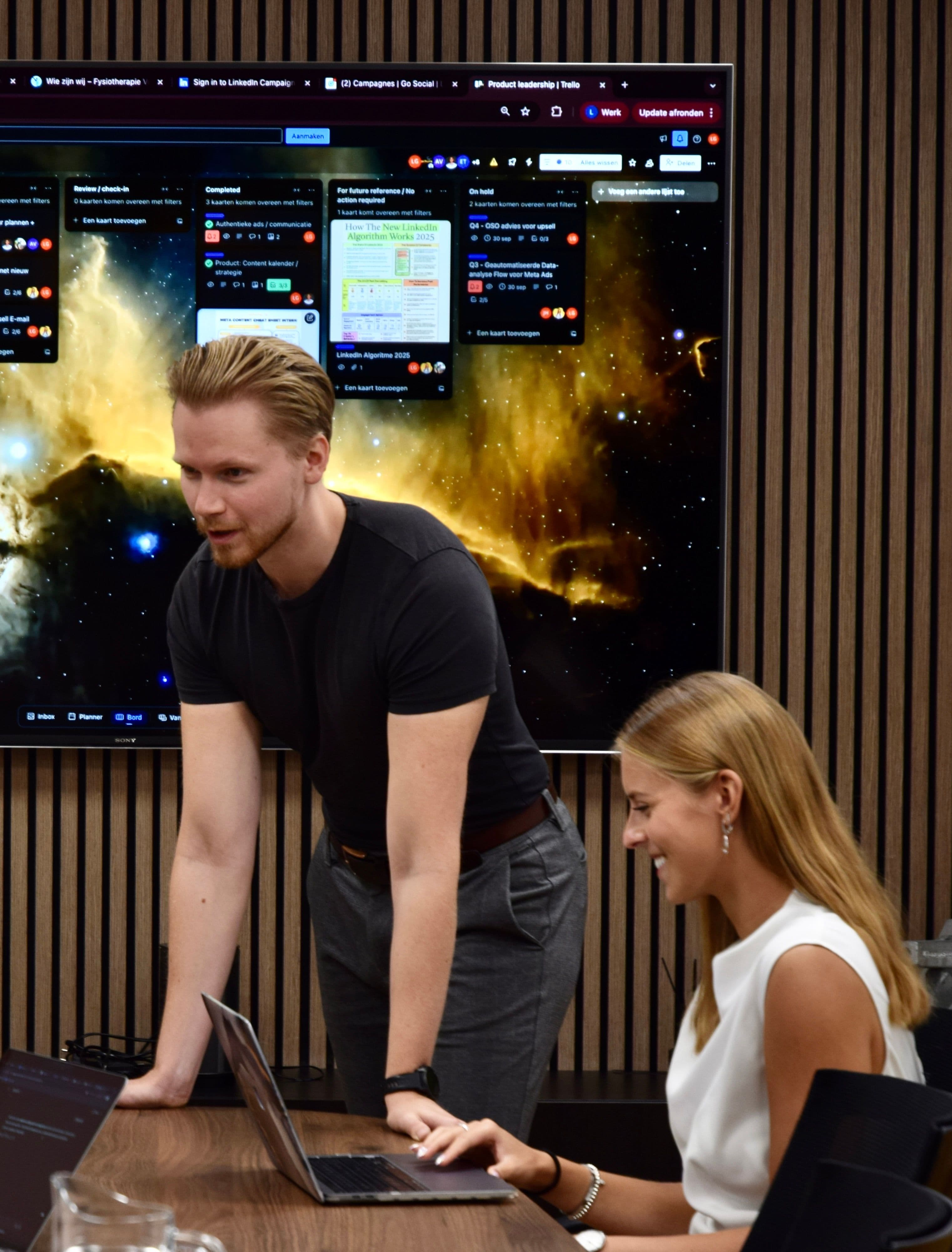 2 collega's in overleg